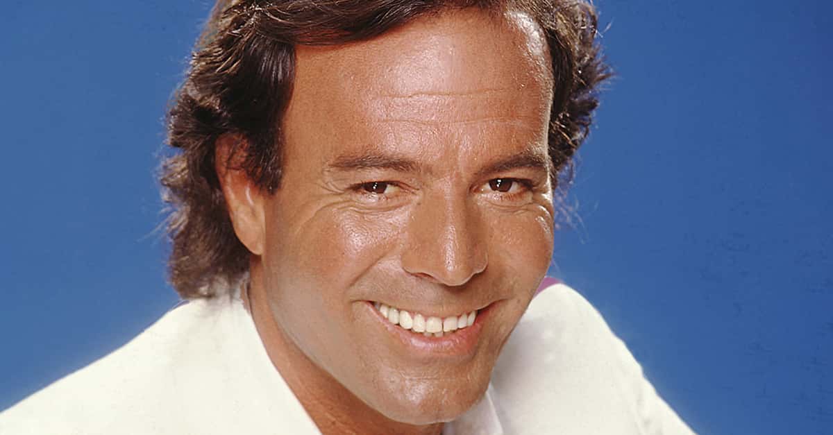 Julio Iglesias Facts